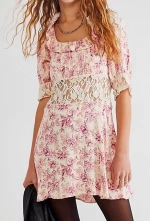 Free People Lucie NWTs Pink Cream Lace Mini Floral Dress size 6 thumbnail 1
