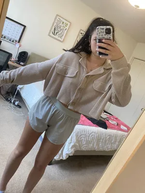 Detailed Cropped Sweater thumbnail 1