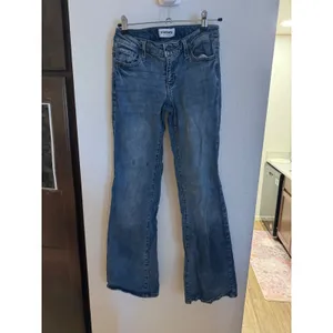 RSQ Womens Low Rise Flare Jeans Size 25 Medium Wash Denim Blue Pants thumbnail 2