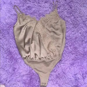 Abercrombie Elegant Cream Lace Bodysuit thumbnail 3