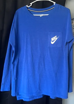 Nike Tee thumbnail 1