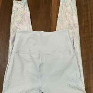 Beyond Yoga Holographic Foil Dot High Waisted Leggings Blue Silver Medium M thumbnail 4