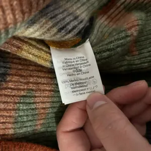 Madewell Merino Wool Bunny Rabbit Camo‎ Print Flare Bell Sleeve Cropped Sweater thumbnail 6