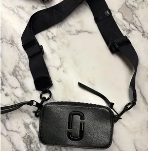 Marc Jacobs Snapshot Black Crossbody Bag thumbnail 1