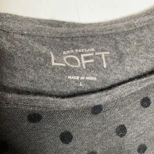 Loft long sleeve top size large‎ thumbnail 2
