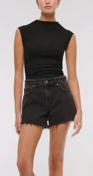 Abercrombie High Rise 90s Relaxed Cut Off Black Shorts thumbnail 1