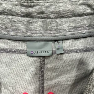 Athleta shorts thumbnail 4