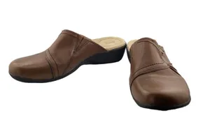Bass Women’s Capri Buckle Brown‎ Leather Clogs Size 10 Slip On thumbnail 3