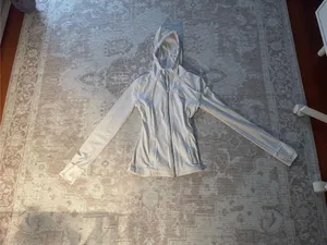 White Hooded Lululemon Define Jacket size 4 thumbnail 2