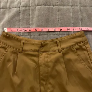 Womens shein brand linen high waisted shorts thumbnail 3