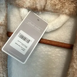 Things Remembered Fur Trim Plush Luxurious Bath Robe Embroidered Initial “F” NWT thumbnail 9