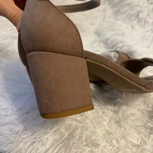 Bamboo Cute minimalistic ankle strap heeled sandals thumbnail 2