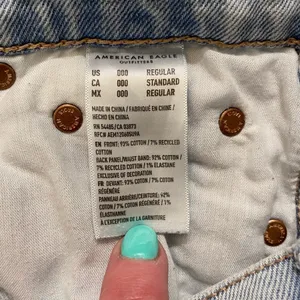 American Eagle Highest Rise Baggy Straight‎ Jeans Light Wash Blue Womens 000 Reg thumbnail 7