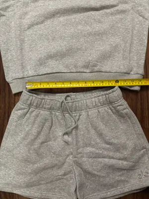 Alo Accolade Set Gray Large Crewneck + Shorts thumbnail 9