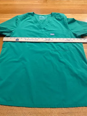 Figs women Catarina Kelly green scrub top size XlArge . thumbnail 4