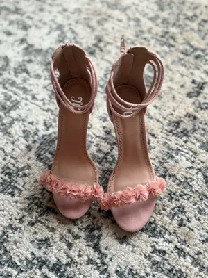 Elegant Pink Floral Women's Heels Size 7 thumbnail 2