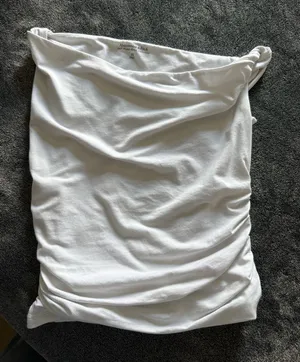 Abercrombie Off-The-Shoulder Top thumbnail 1