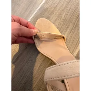 BP Tan Suede Block Heel Ankle Strap Sandals Women Size 8M thumbnail 3
