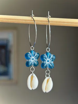 Handmade quality Czech glass flower beads & natural cowrie seashell hoop dangle earrings 🌀💕 thumbnail 2