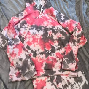 Tie-Dye Pajama Set - Pink and Gray thumbnail 4