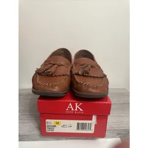 Anne Klein Graceanns Iflex‎ tobacco leather 9 1/2 M women's slip on tassels thumbnail 2