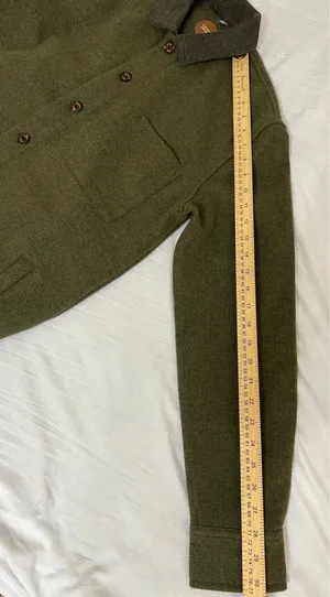 Common People olive green button thumbnail 11