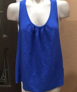 Bubble bee blue tank Size M thumbnail 1
