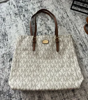 Michael Kors Purse thumbnail 1