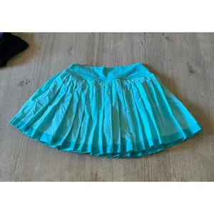 OFFLINE by Aerie Aqua Pleated Tennis Skort Size Small Athletic Pickleball Golf thumbnail 2
