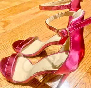Charlotte Russe Metallic Fuchsia ankle strap Barbiecore Stilettos size 7 thumbnail 5