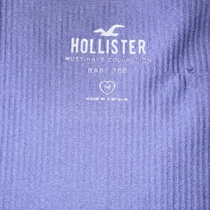 Hollister • Baby Tee Crop • Lilac Must-Have Collection • Size Medium thumbnail 3