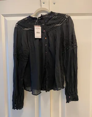 Black Lace Blouse thumbnail 2