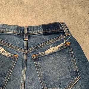 Abercrombie & Fitch mom short high rise Blue Jean Shorts 25/0 thumbnail 6
