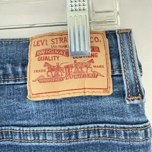 Levi's Women's 512 Perfectly‎ Slimming Straight Leg Jeans Medium Wash Size 10 S thumbnail 13