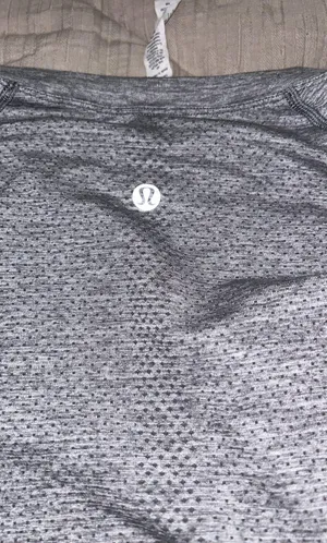 Lululemon Long Sleeve thumbnail 5