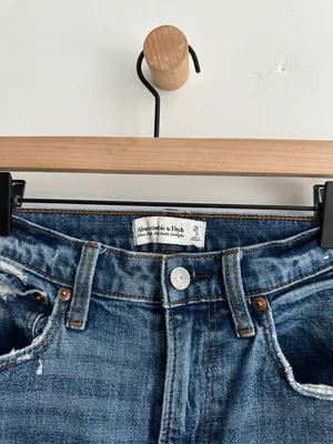 Abercrombie Ultra High Rise Ankle Straight Jean thumbnail 8