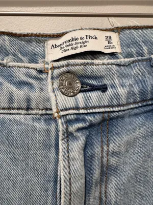 Abercrombie & Fitch Sz 29/8R Ankle Straight Ultra High Rise Light Wash thumbnail 5