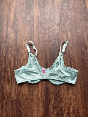 Vintage Women’s Maidenform Lace Sheer Floral Bra - Size 36B thumbnail 2
