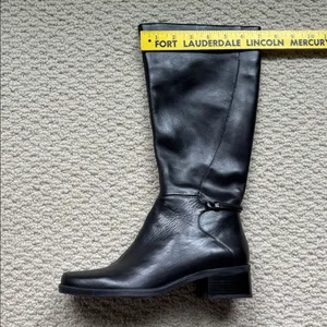 Naturalizer BNWOT knee high black leather boots. Never worn. With box. Size 7. thumbnail 7
