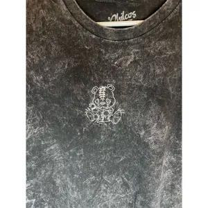 Philcos Unisex L Gray Acid Wash T-Shirt Stitched Bear Graphic Vintage thumbnail 2