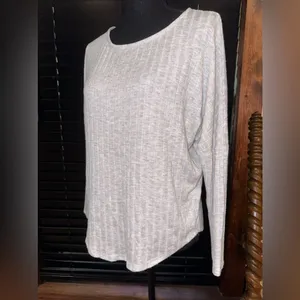 Green Envelope Gray Ribbed Sweater Scoop Neck Size Medium thumbnail 2