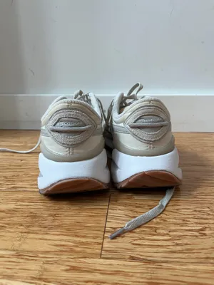 Reebok Sneakers Beige thumbnail 3