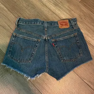 levi’s 501 shorts thumbnail 3