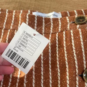 NWT Urban Outfitters Size M Brown and White Pinstriped asymmetrical mini skirt thumbnail 8