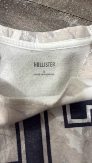 Hollister Sweatshirt thumbnail 2