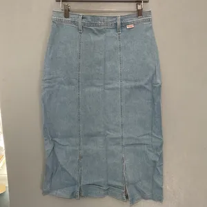 NWT Levi Strauss Signature Women's Vintage 95 Seamed Denim Midi Skirt Size‎ S thumbnail 3