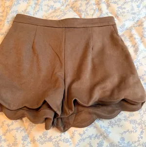 ee:some Brown Suede Dress Shorts thumbnail 1