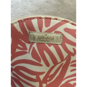 Kate Spade Grant Street Keri Domed Cosmetic Case - Pink & White thumbnail 2