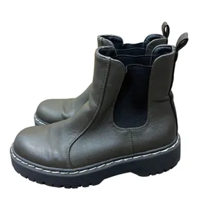 Sincerely Jules Hippie Olive Green Platform Lug Sole Chelsea Boots Size 6.5 M thumbnail 4