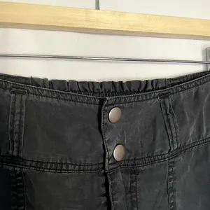 Abercrombie & Fitch black‎ elastic waist shorts pockets summer women's size S thumbnail 3